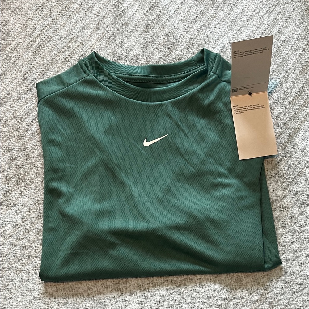 Nike Kids Short Sleeve Tee in Forest Green with White Swoosh